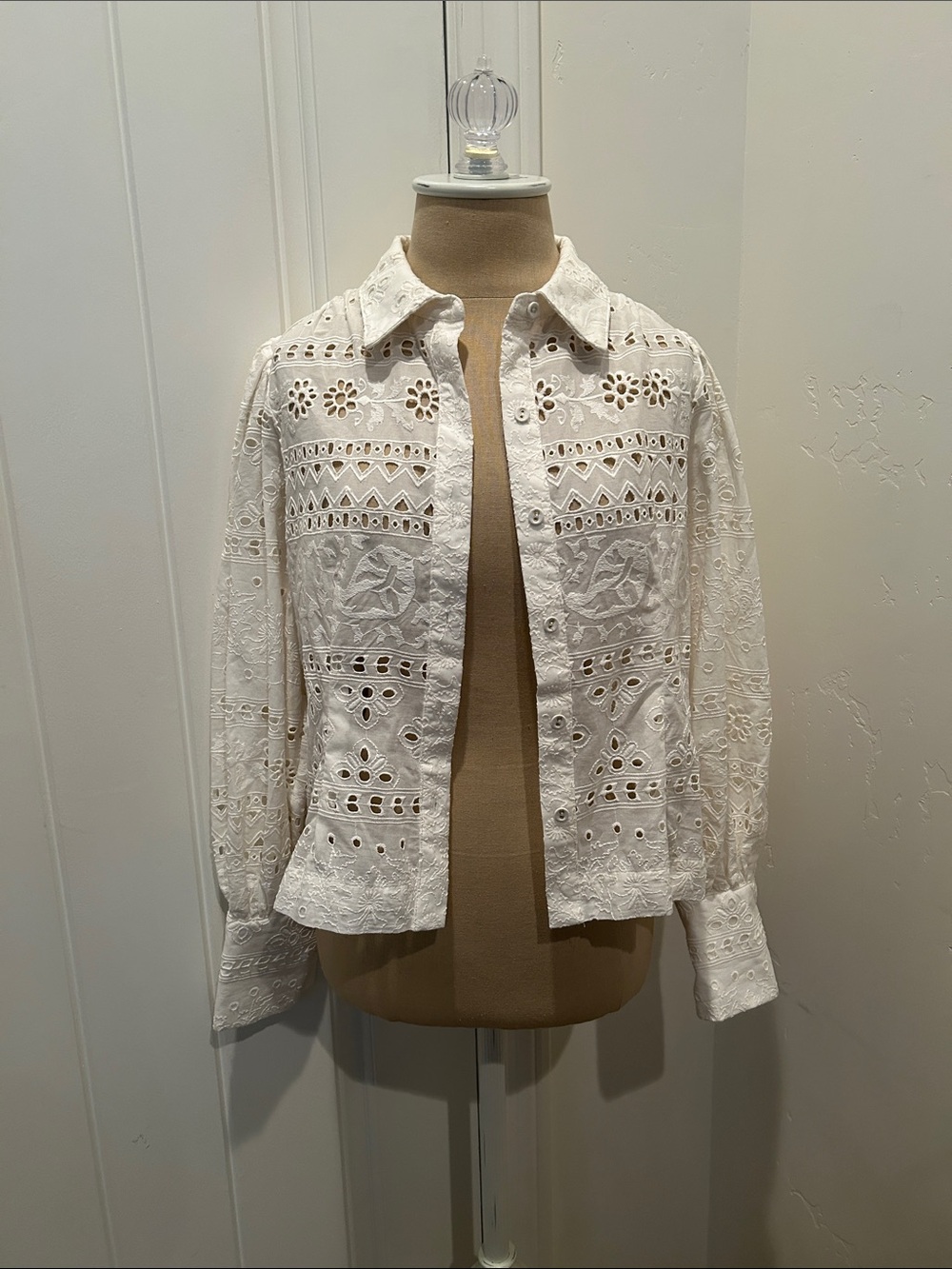 House of Harlow 1960 White Eyelet Button-Front Cotton Shirt